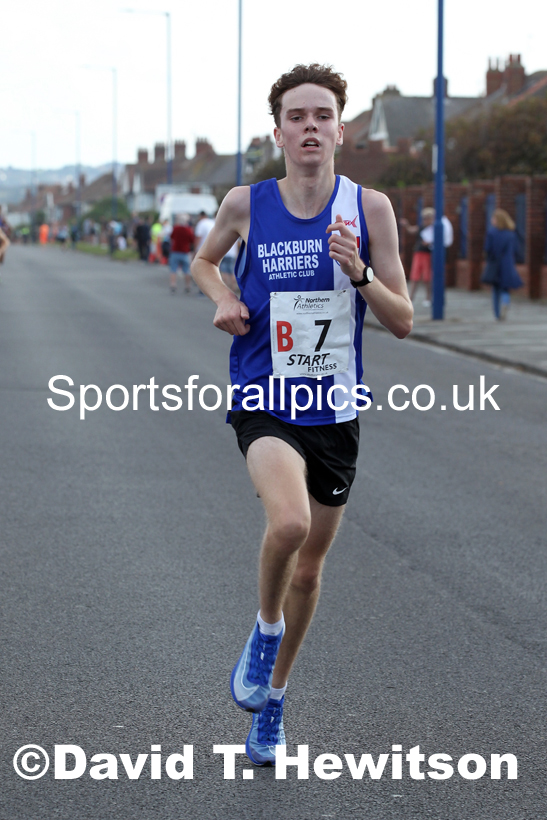 Senior mens 6 stage relay, 2021 Northern 6 and 4 Stage and Young Athletes Road Relays, Redcar. Photo: David T. Hewitson/Sports for All Pics